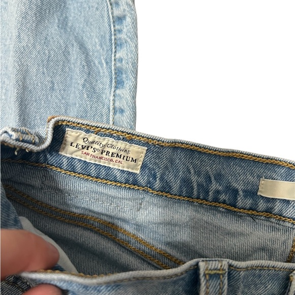 Levi’s Wedgie Lightwash Vintage Inspired Jeans Size 27 - Picture 5 of 6